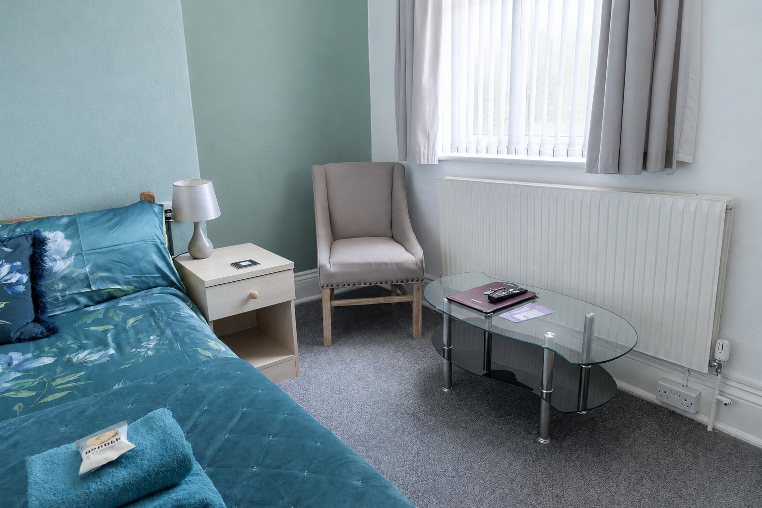 Carlton House — double room